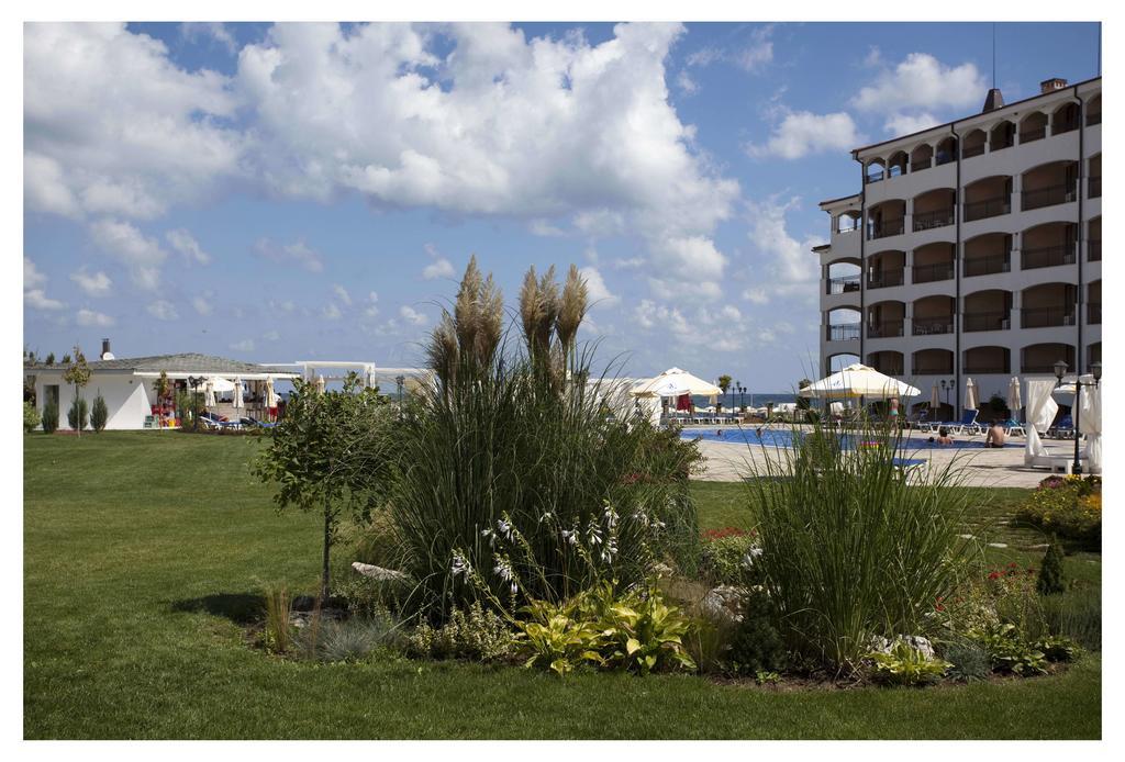 Aparthotel Regina Mare Tsarevo Dış mekan fotoğraf