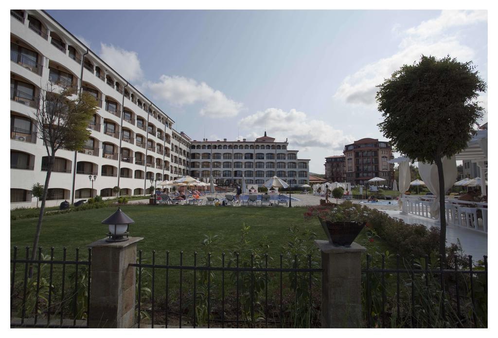 Aparthotel Regina Mare Tsarevo Dış mekan fotoğraf